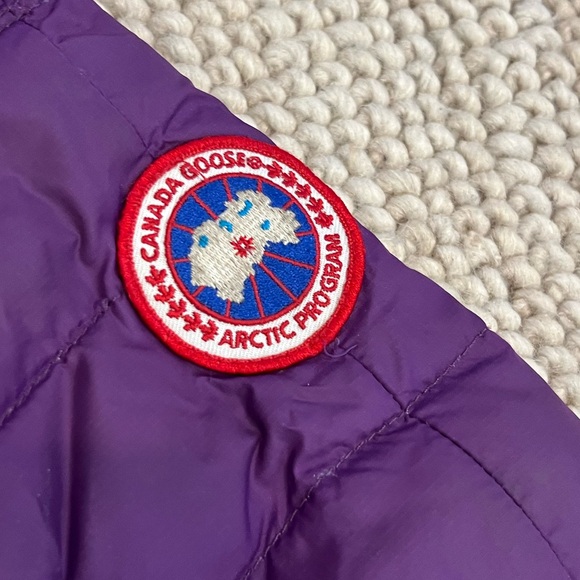 CANADA GOOSE Kids down puffer jacket EUC Sz. 4-5 - Picture 2 of 6